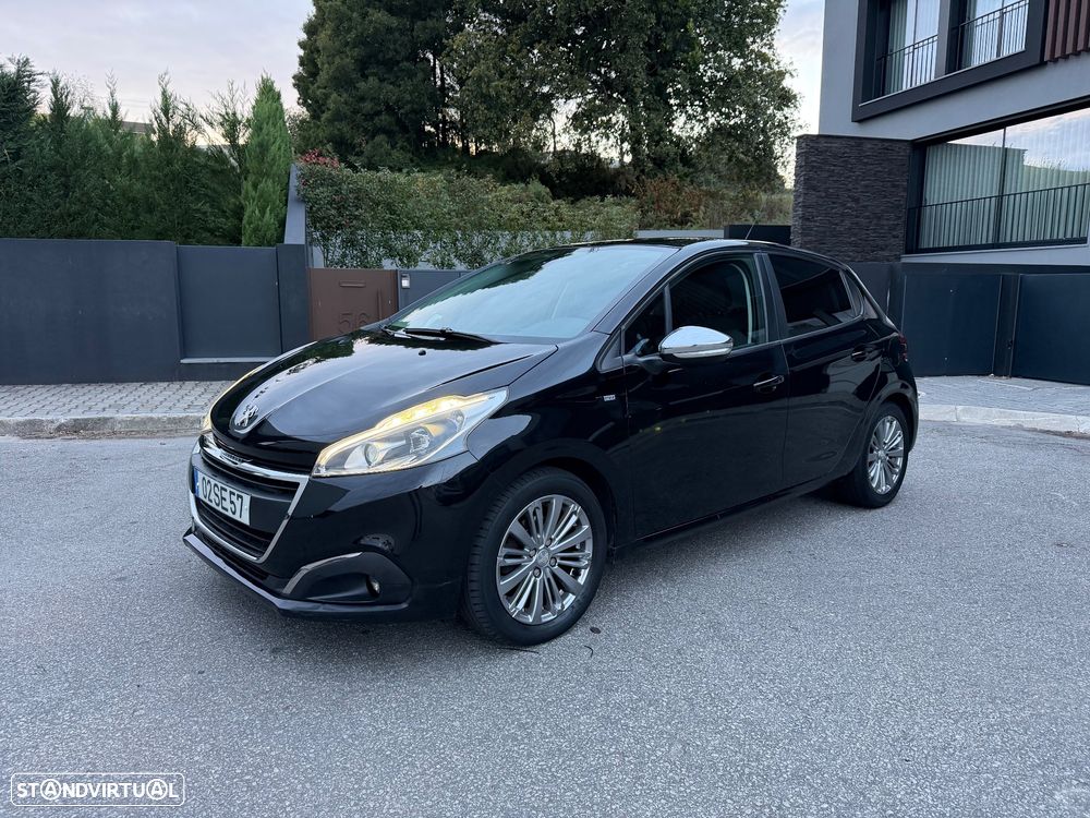 Peugeot 208 1.2 PureTech Style - 1