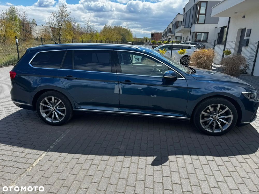 Volkswagen Passat 2.0 TDI Elegance DSG - 3