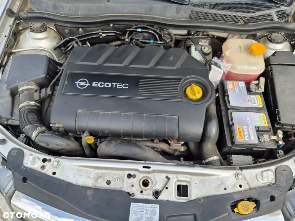Opel Astra 1.9 CDTI Cosmo - 14