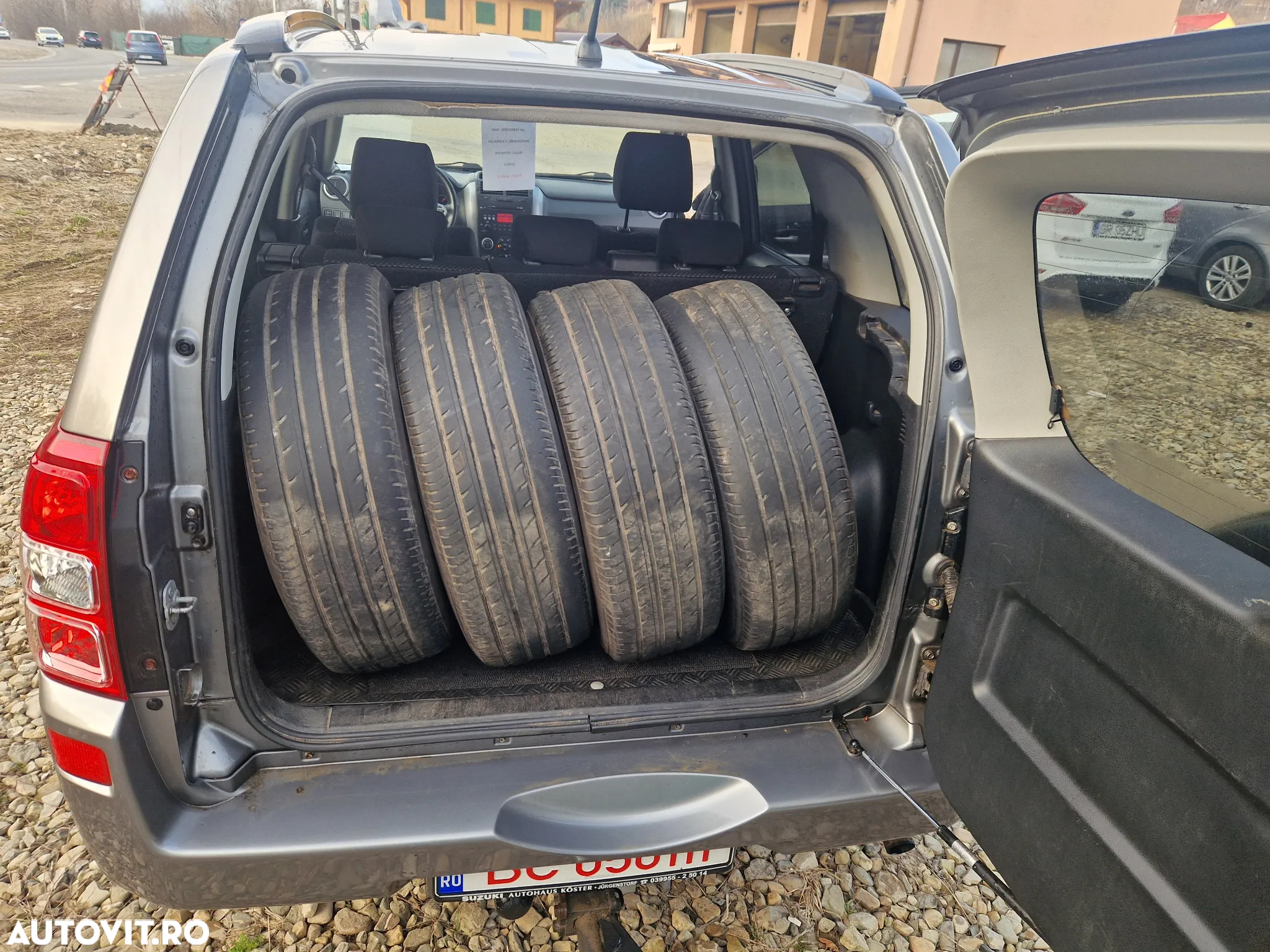 Suzuki Grand Vitara 1.9 DDiS Comfort - 9