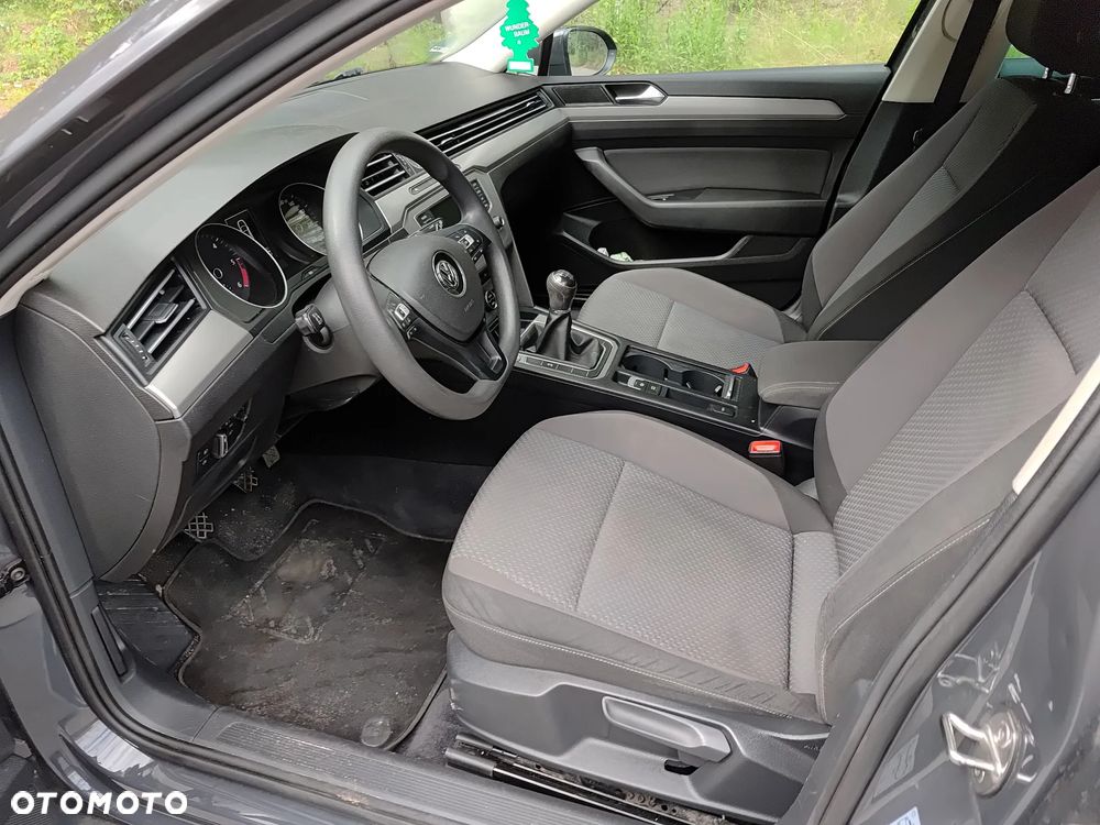 Volkswagen Passat 2.0 TDI BMT Comfortline - 18