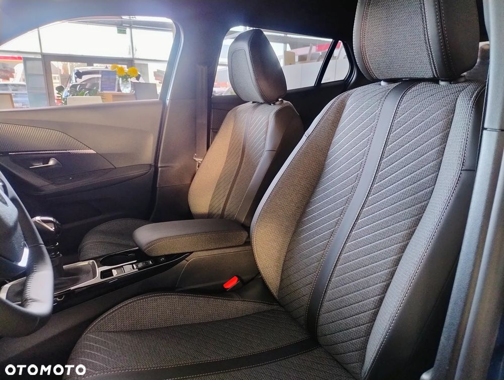 Peugeot 2008 PureTech 100 Allure S&S BVM6 - 25