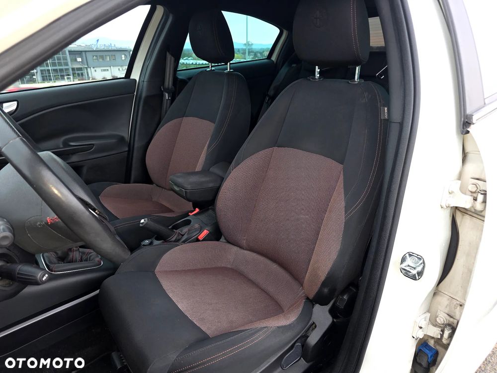 Alfa Romeo Giulietta 1.4 TB 16V Turismo - 6