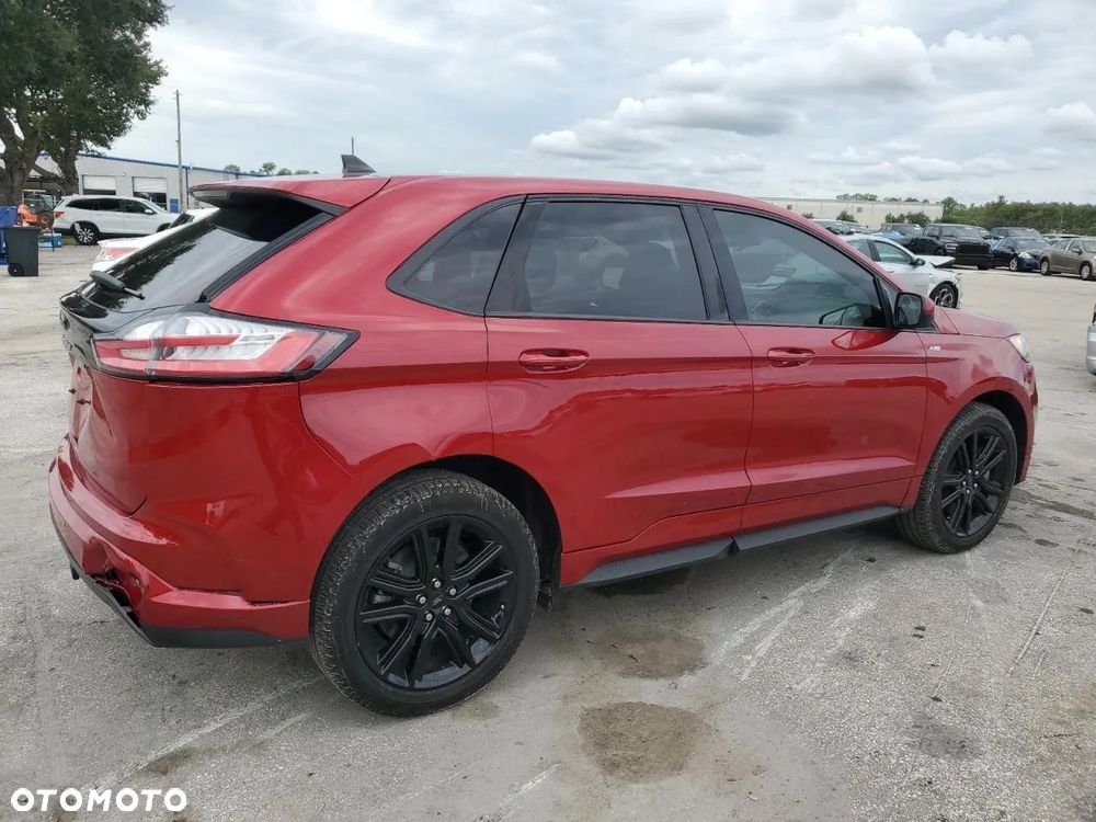 Ford Edge - 4