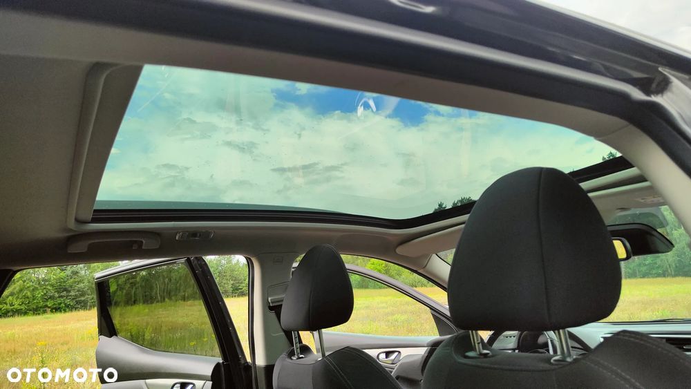 Nissan Qashqai 1.2 DIG-T Xtronic TEKNA+ - 26