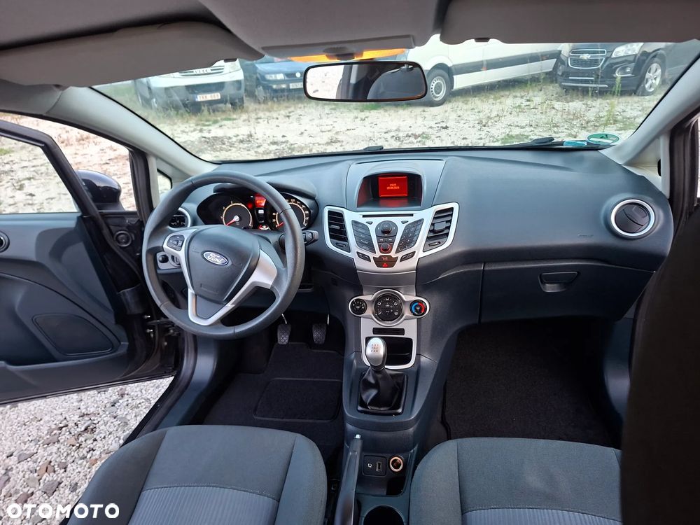Ford Fiesta 1.25 Champions Edition - 5