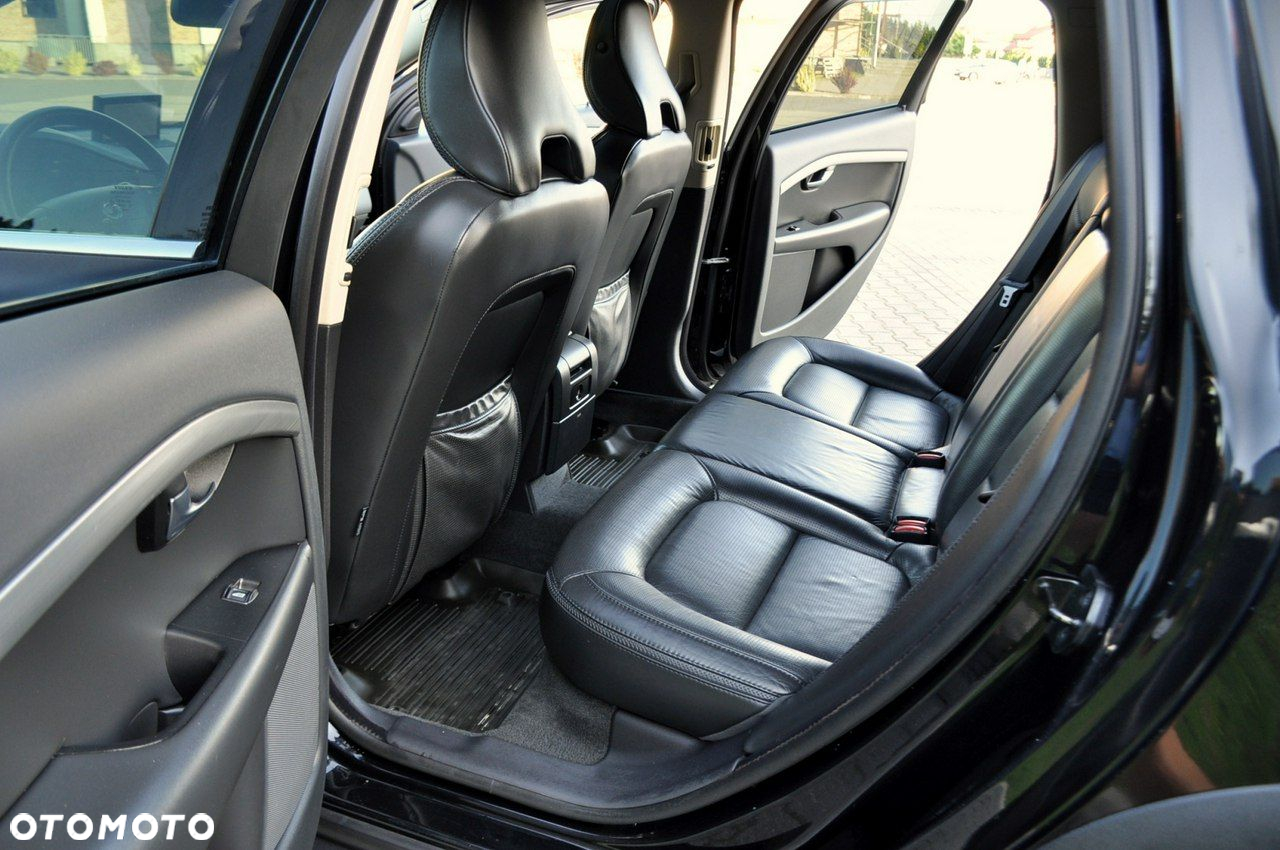 Volvo XC 70 - 21