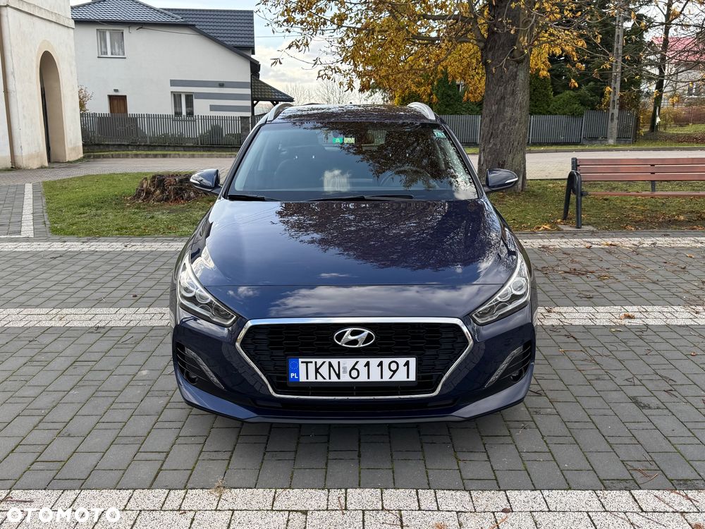 Hyundai i30 Fastback 1.6 CRDI Premium DCT - 39