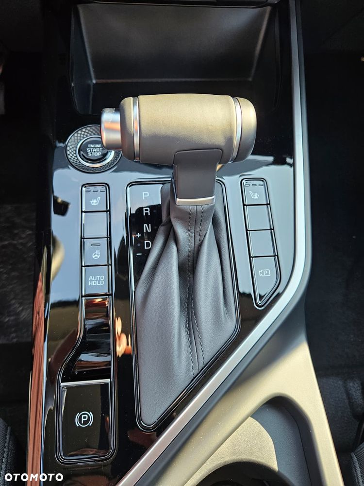 Kia Niro 1.6 GDI Hybrid M - 15