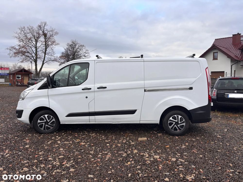 Ford TRANSIT CUSTOM - 13