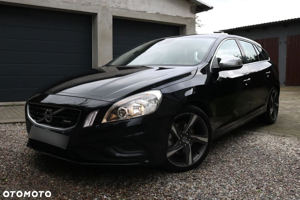 Volvo V60 D3 R-Design - 15