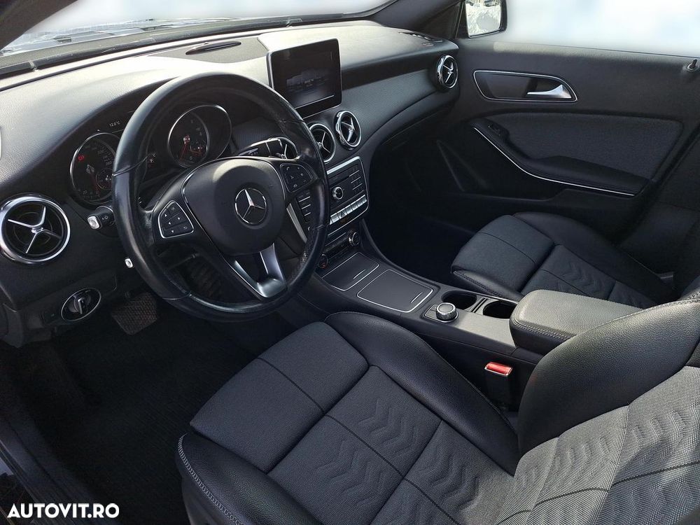 Mercedes-Benz GLA 200 d 4MATIC 7G-DCT Style - 10