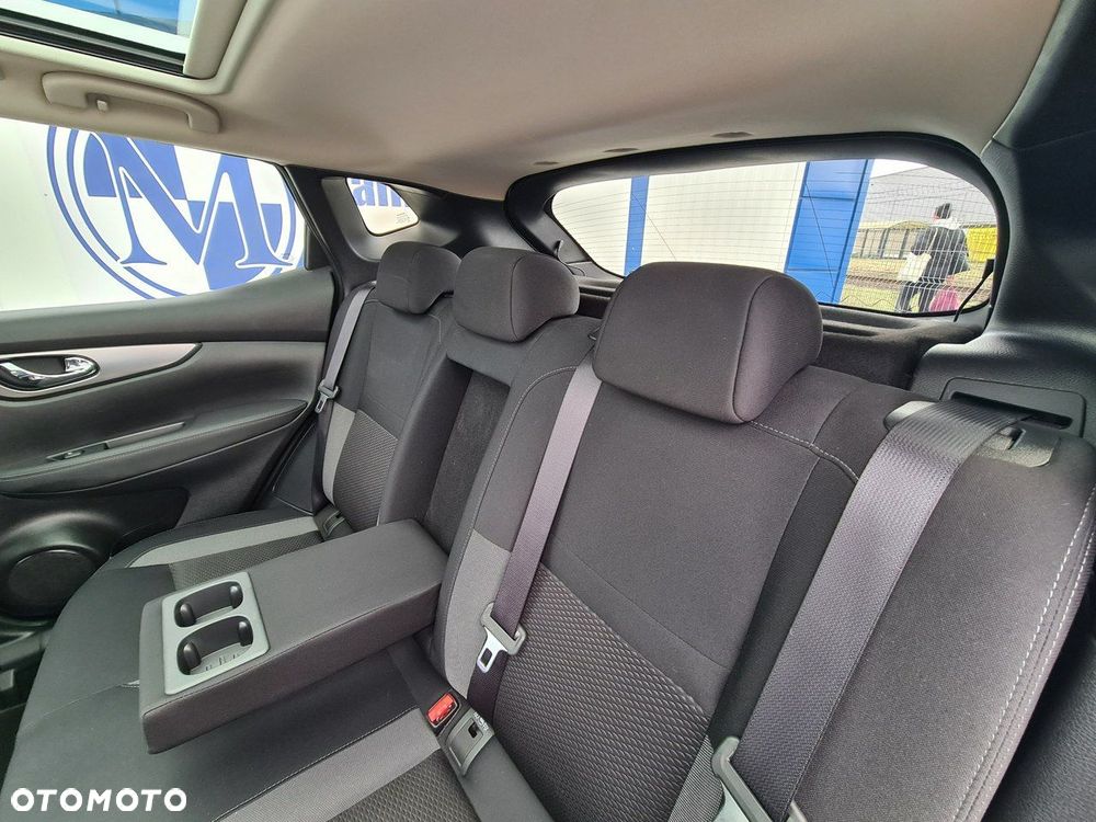 Nissan Qashqai 1.3 DIG-T Tekna - 23