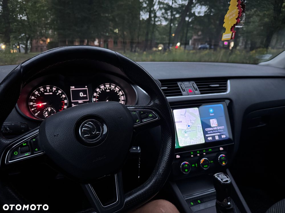 Skoda Octavia 2.0 TDI Edition DSG - 17