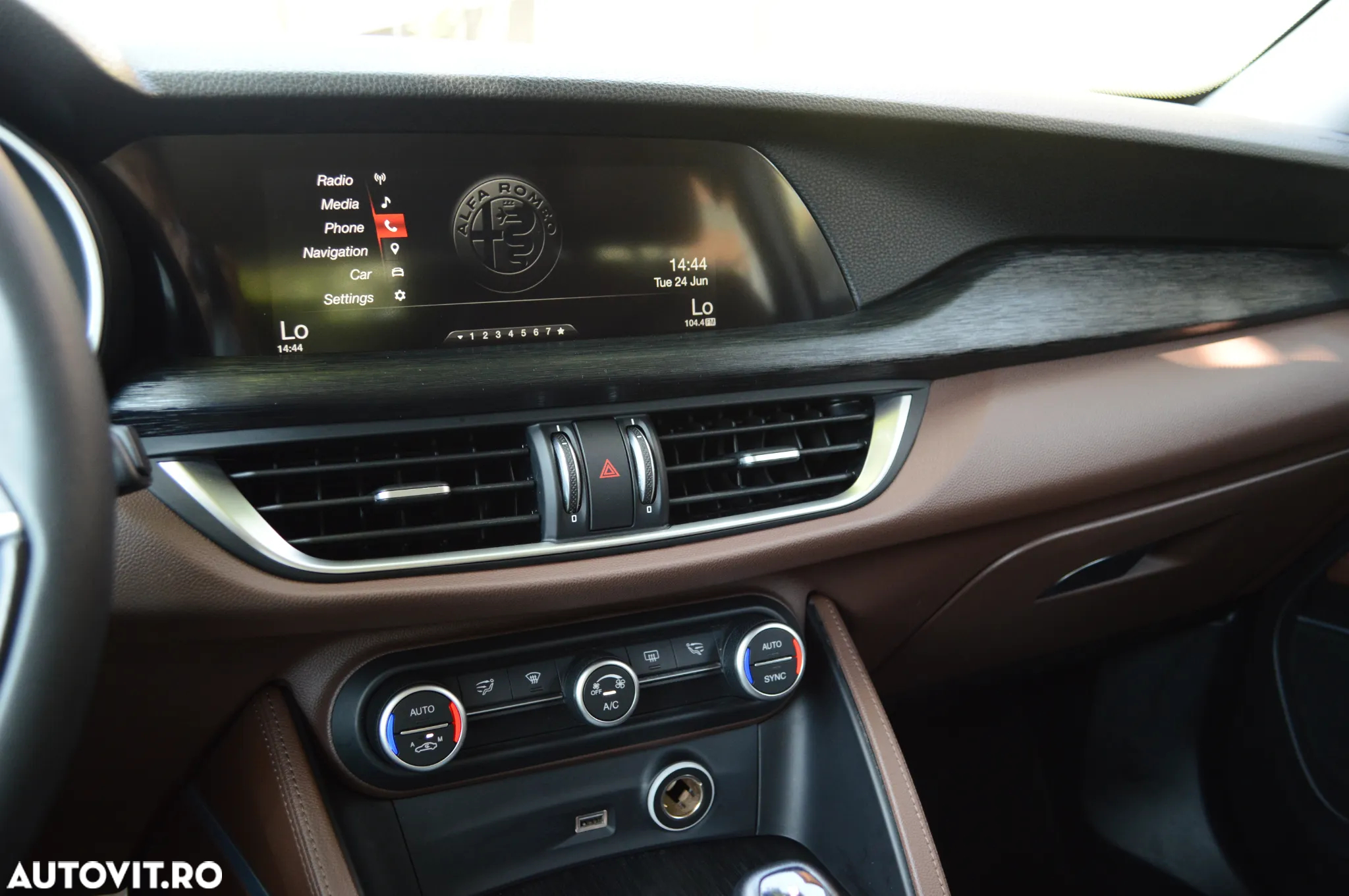 Alfa Romeo Stelvio 2.2 Diesel 16V AT8 Q4 Lusso - 24