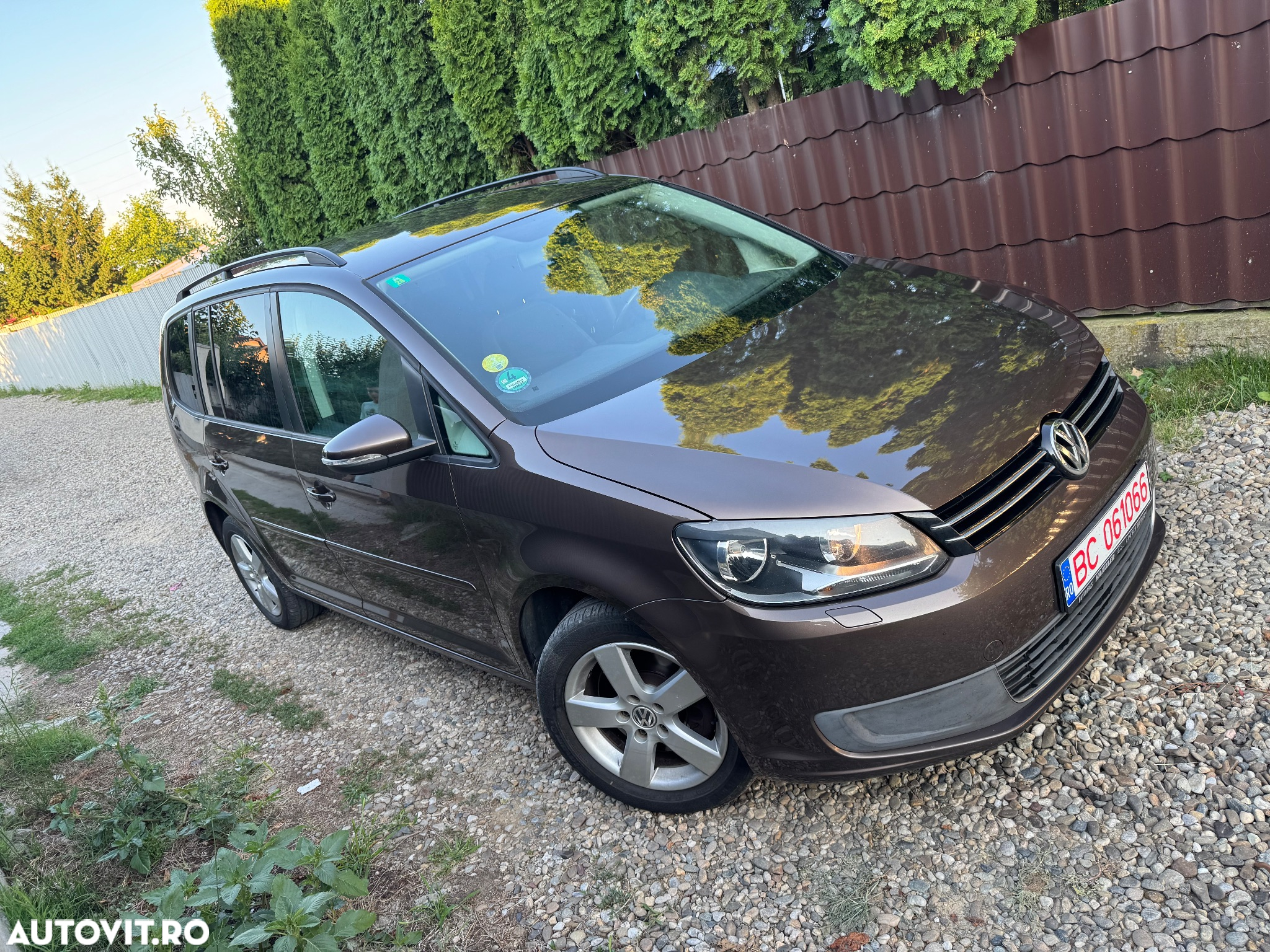 Volkswagen Touran 2.0 TDI DPF Comfortline - 3