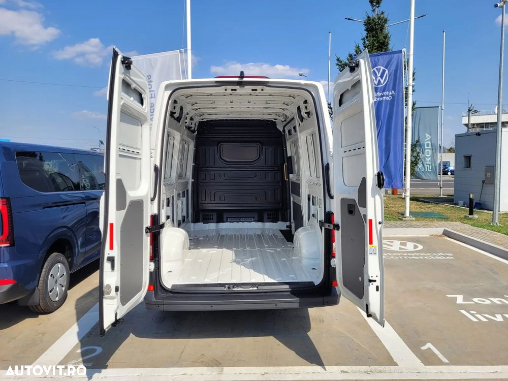 Volkswagen Crafter L3H3 - modelul nou cu tableta - 8