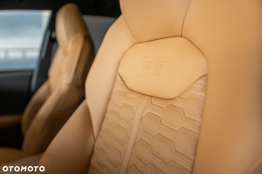 Audi RS Q8 - 9