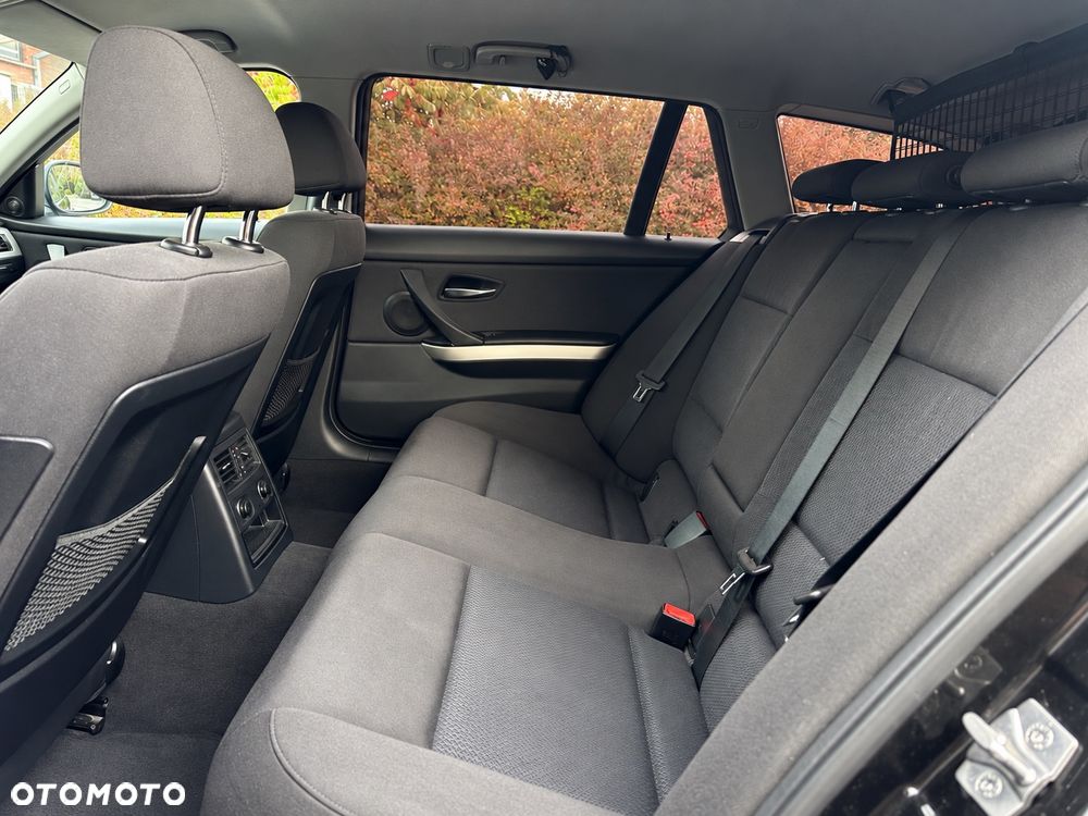BMW Seria 3 - 20