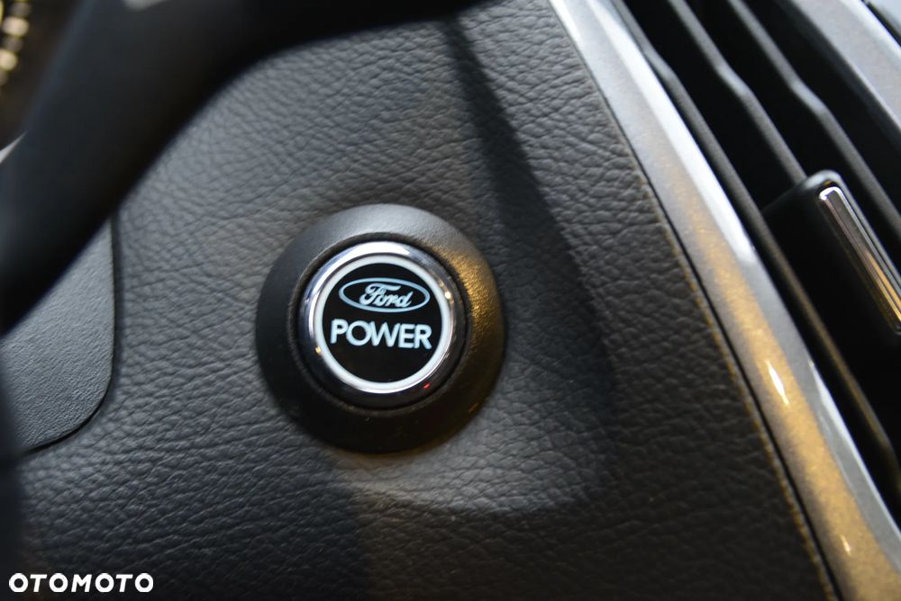 Ford Focus 1.6 EcoBoost Titanium - 25
