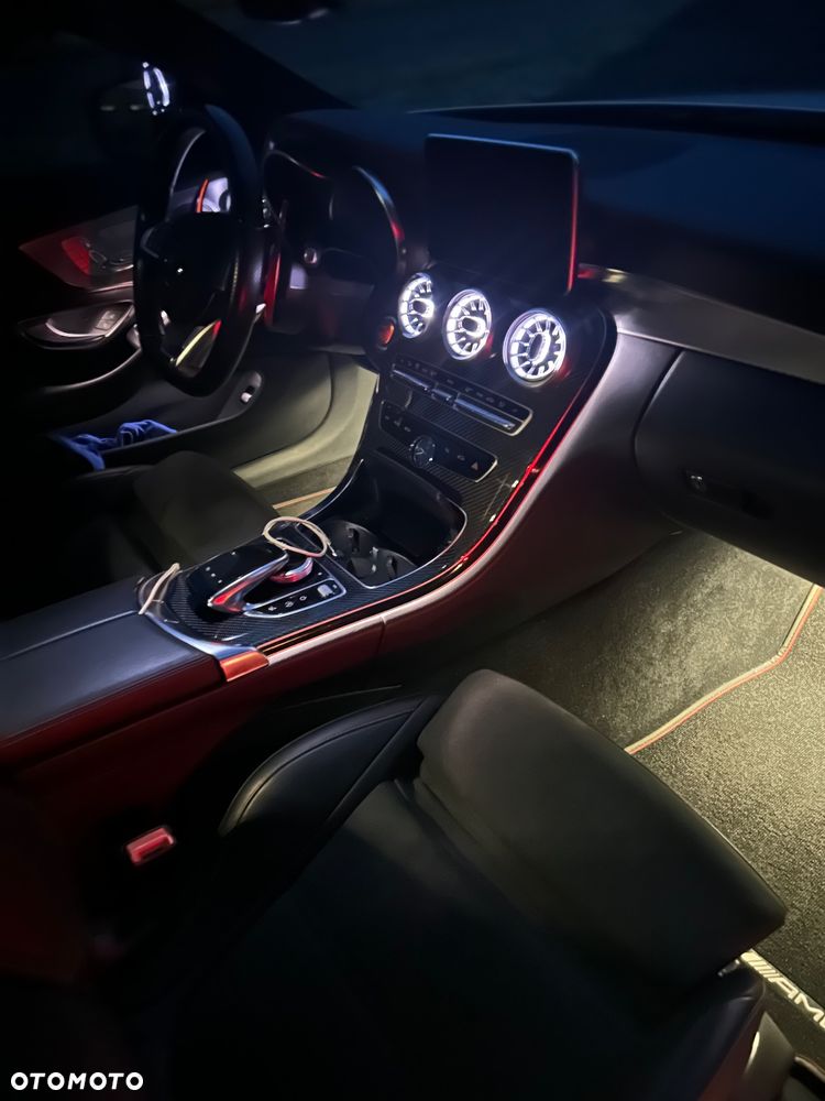 Mercedes-Benz Klasa C AMG 43 Coupe 4Matic 9G-TRONIC Night Edition - 33
