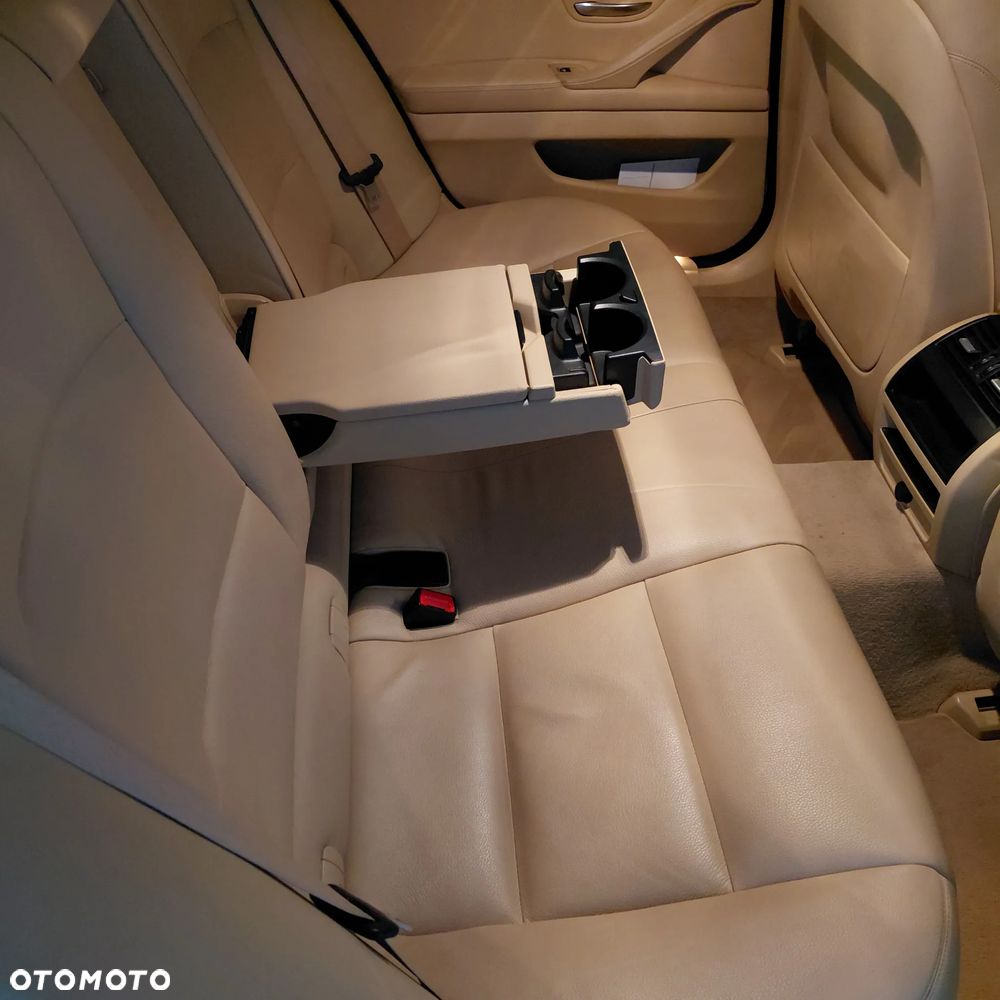 BMW Seria 5 - 10