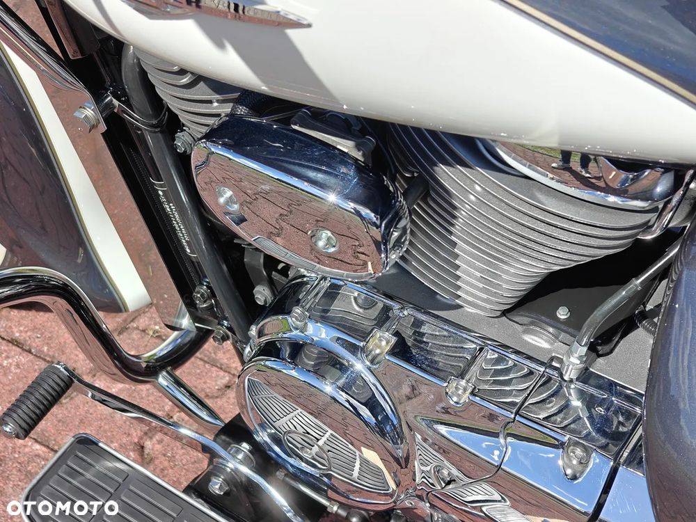 Suzuki Intruder - 24