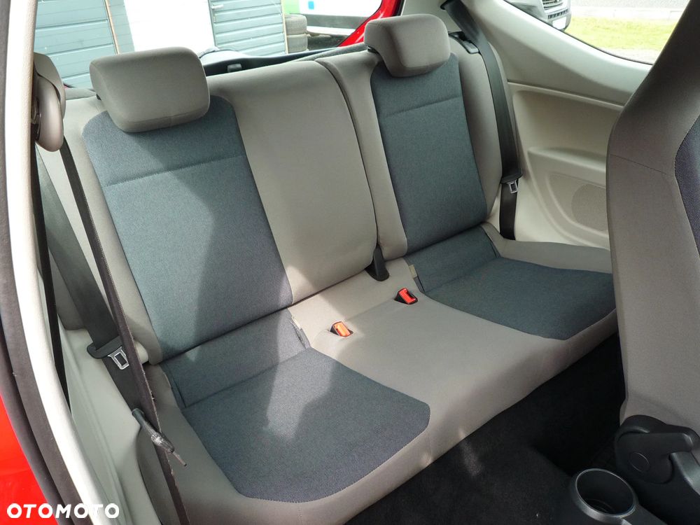Volkswagen up! 1.0 move - 25