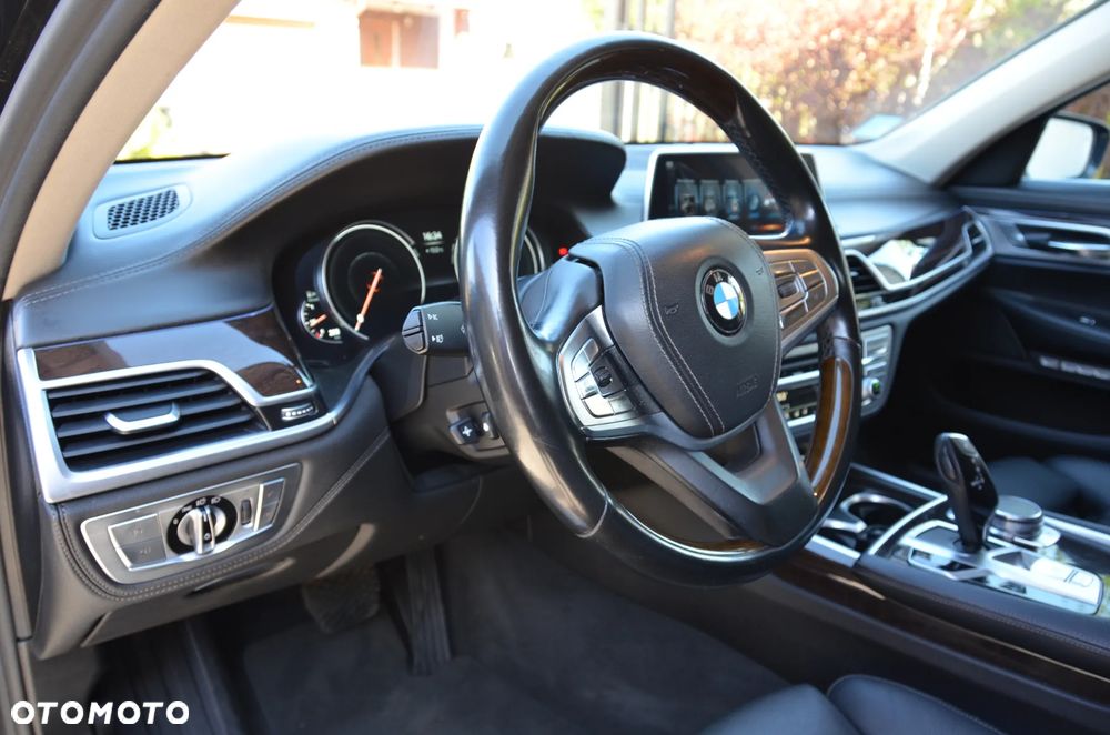 BMW Seria 7 740Ld xDrive - 9