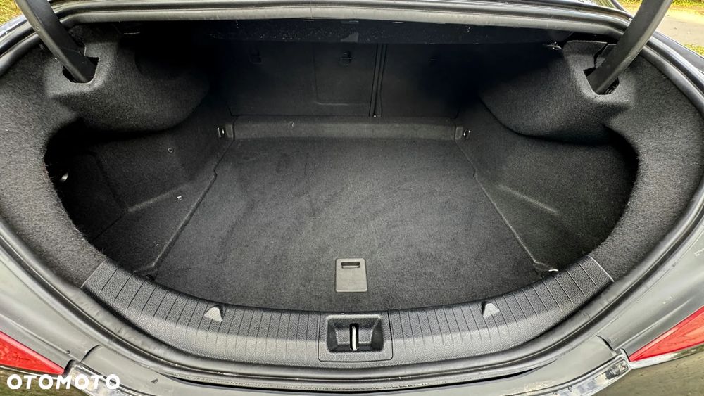 Mercedes-Benz CLA 180 7G-DCT AMG Line - 41