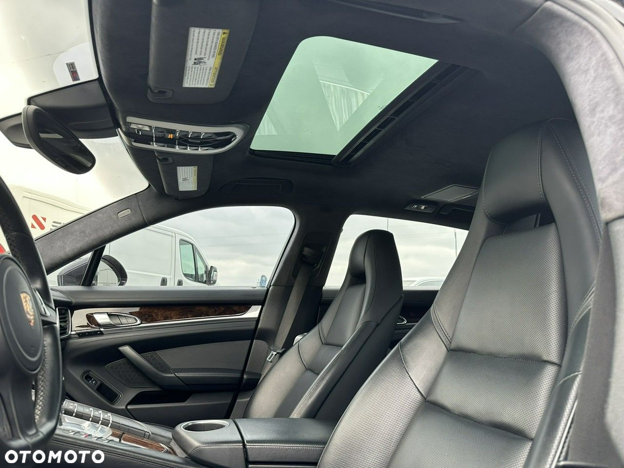 Porsche Panamera Turbo Executive - 25