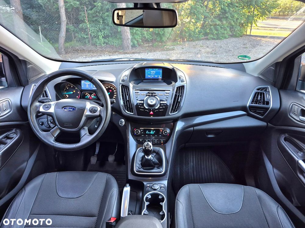 Ford Kuga 2.0 TDCi 4x4 Titanium - 19