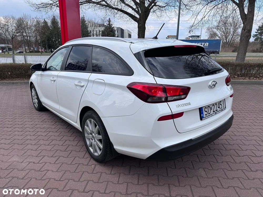 Hyundai i30 1.4 T-GDI Classic + - 4