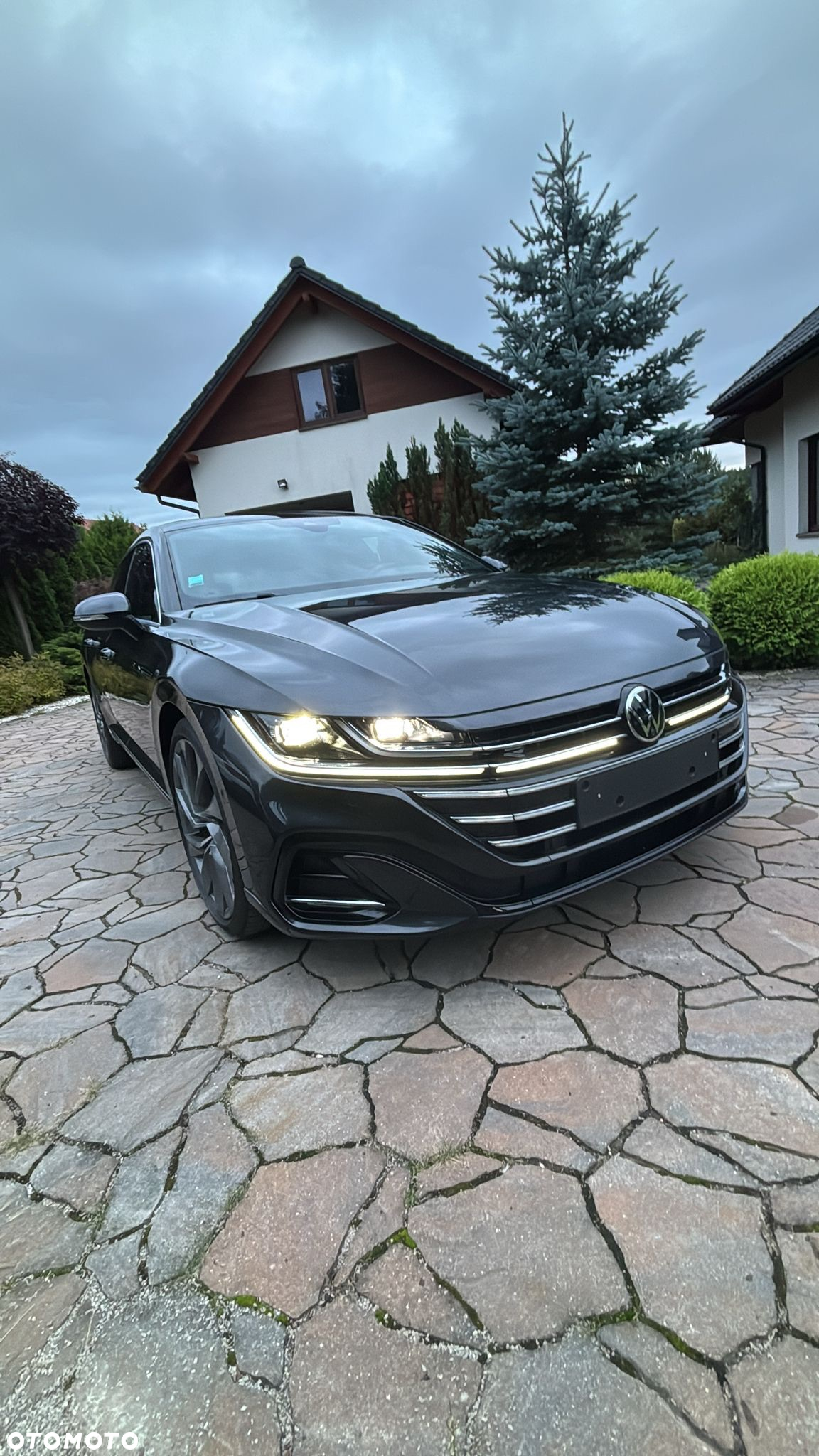 Volkswagen Arteon 2.0 TDI R-Line DSG - 22
