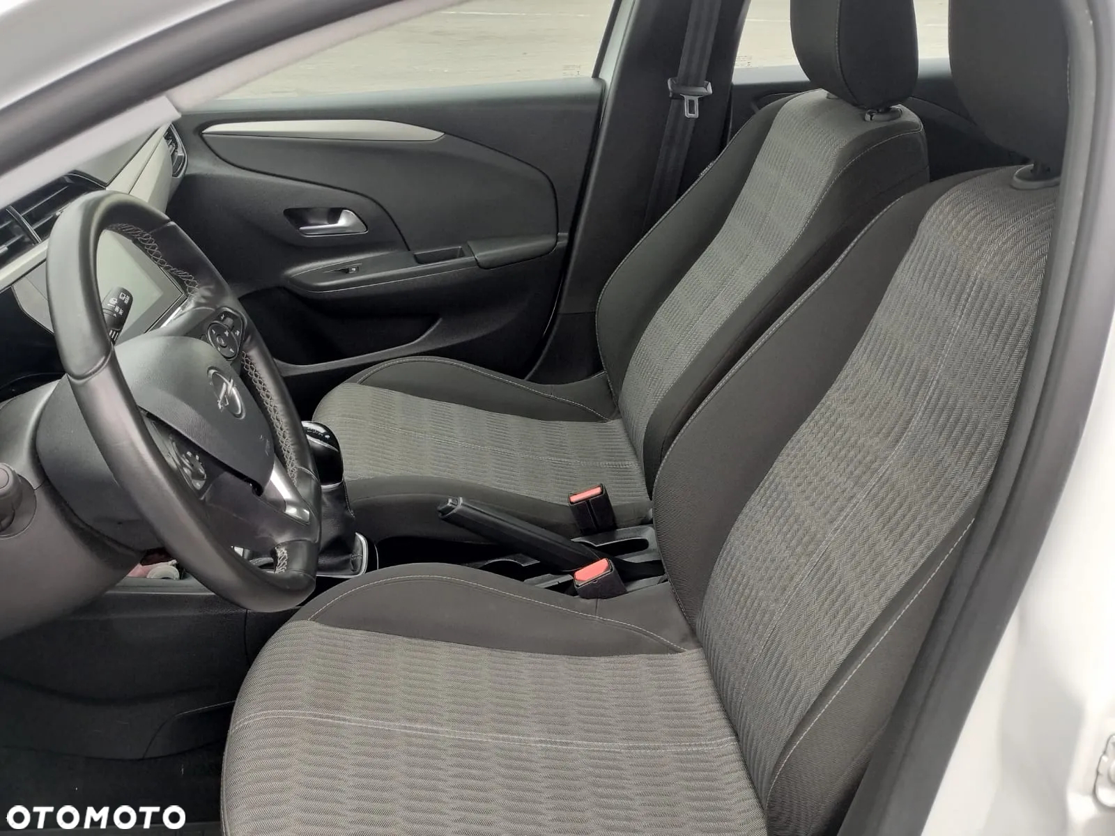 Opel Corsa 1.2 Elegance S&S - 4