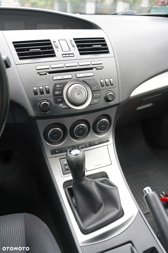 Mazda 3 1.6 Exclusive - 25