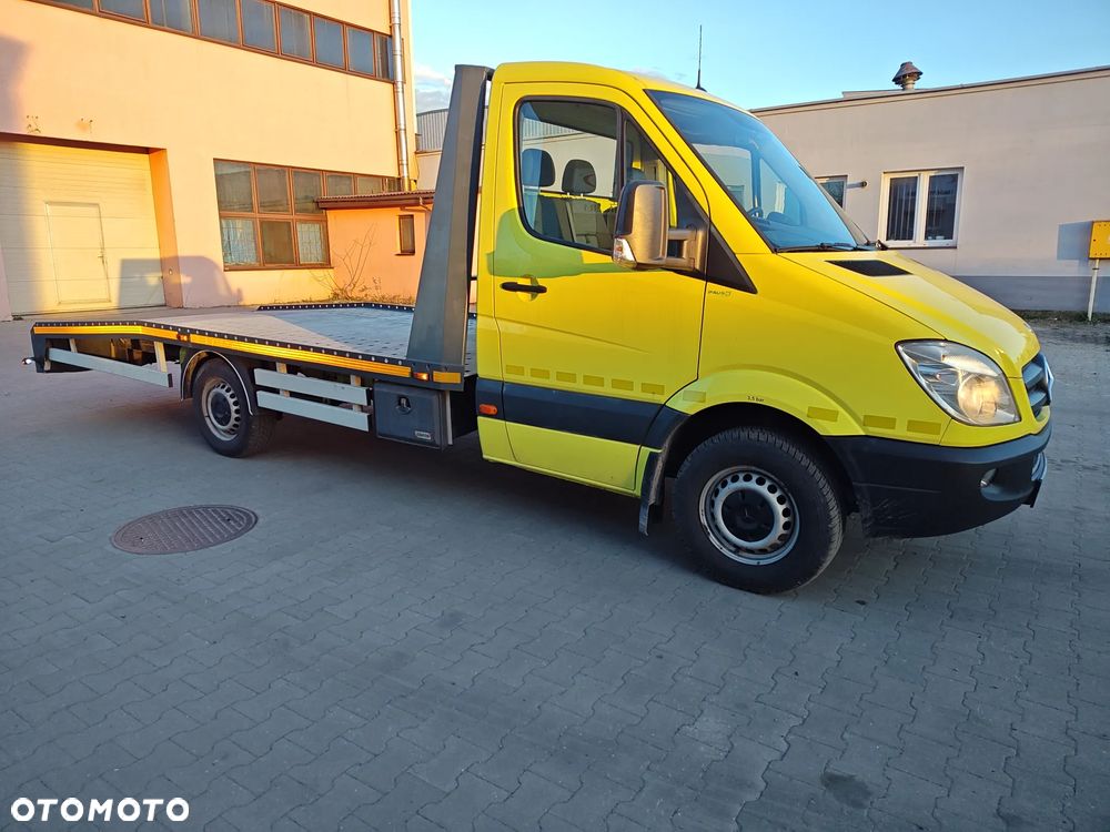 Mercedes-Benz Sprinter - 6