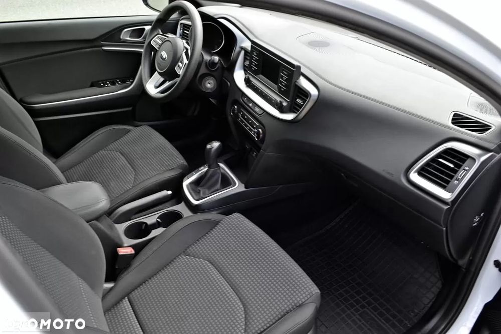 Kia Ceed 1.0 T-GDI M - 17
