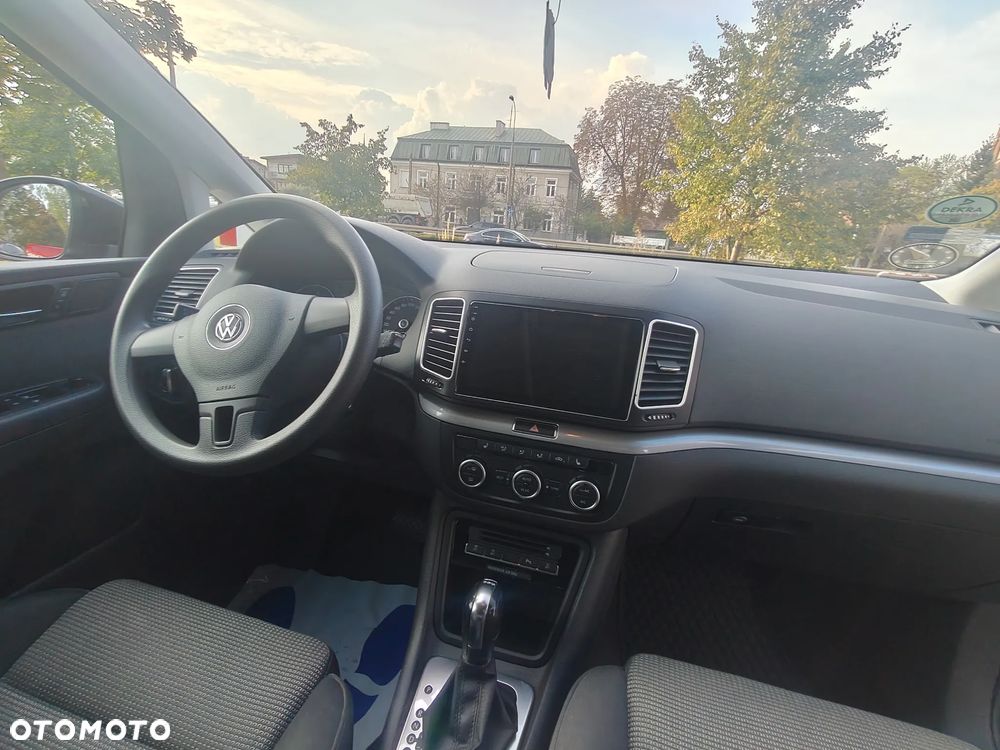 Volkswagen Sharan - 12