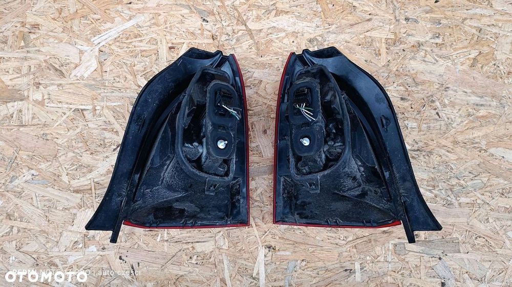 LAMPA TYLNA LEWA EUROPA LEWY TYŁ RENAULT TWINGO II 2 2012 1.2B LIFT - 6