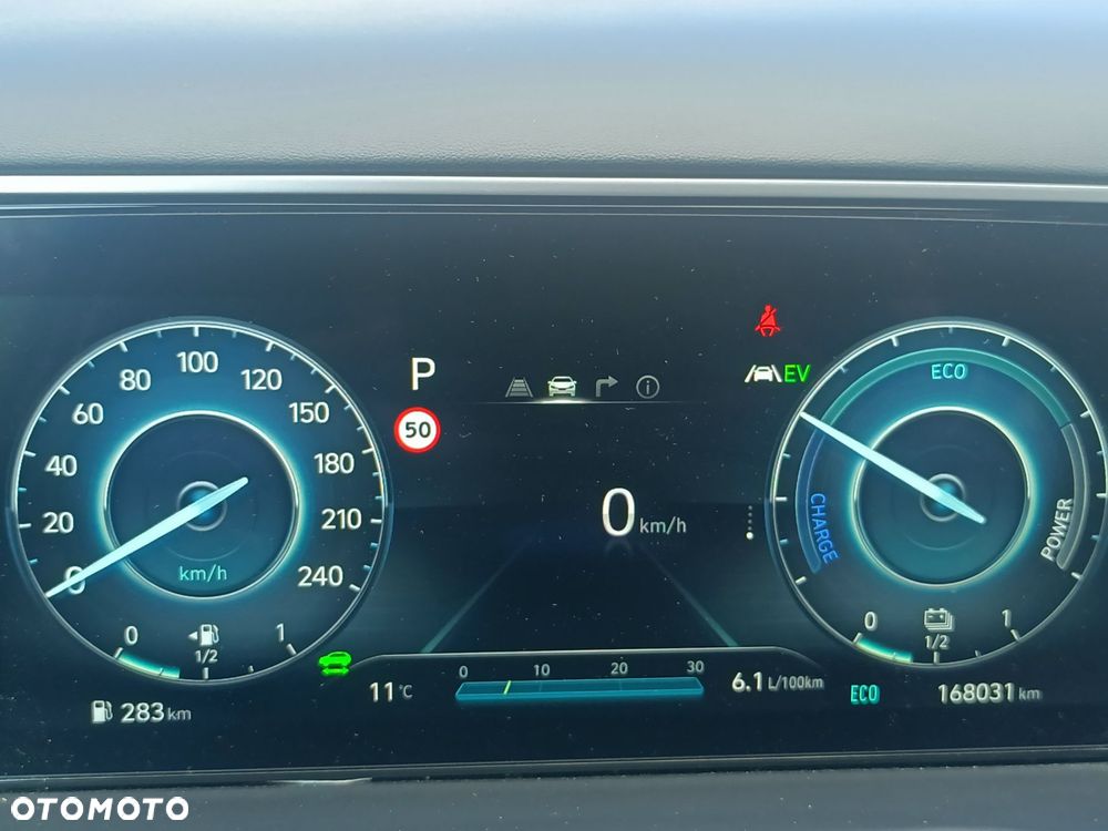 Hyundai Tucson 1.6 T-GDi HEV Executive 2WD - 16