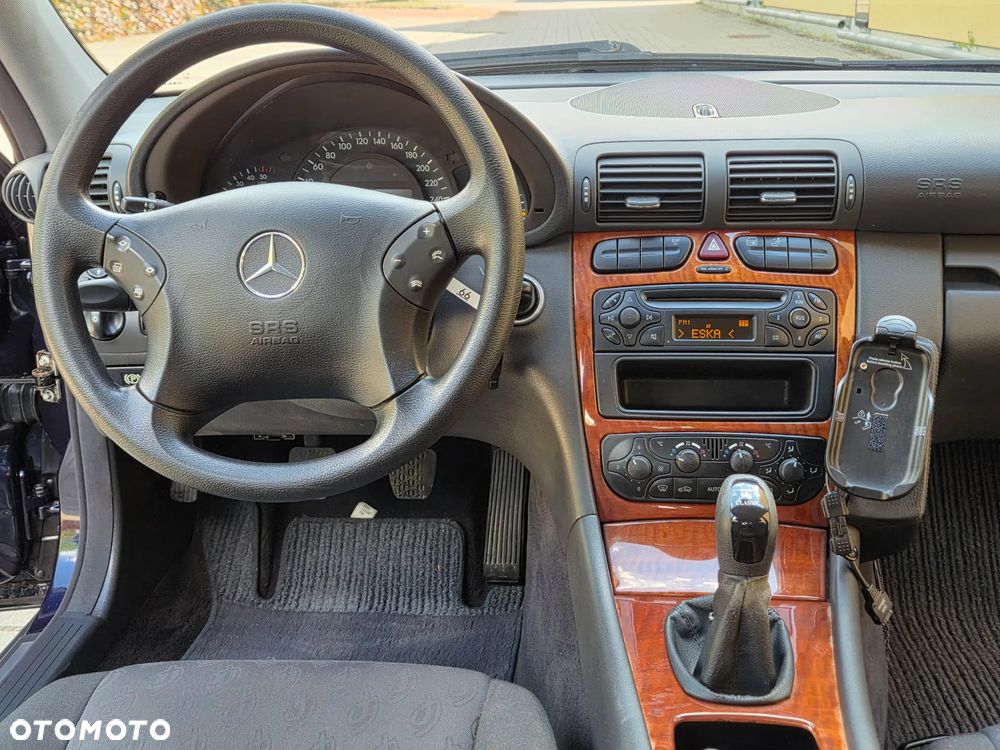 Mercedes-Benz Klasa C 200 CDI Classic - 21