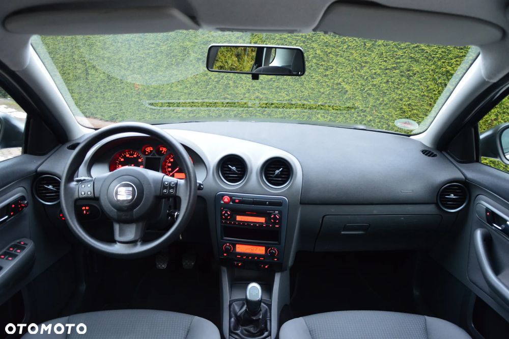 Seat Ibiza 1.4 16V Style - 21