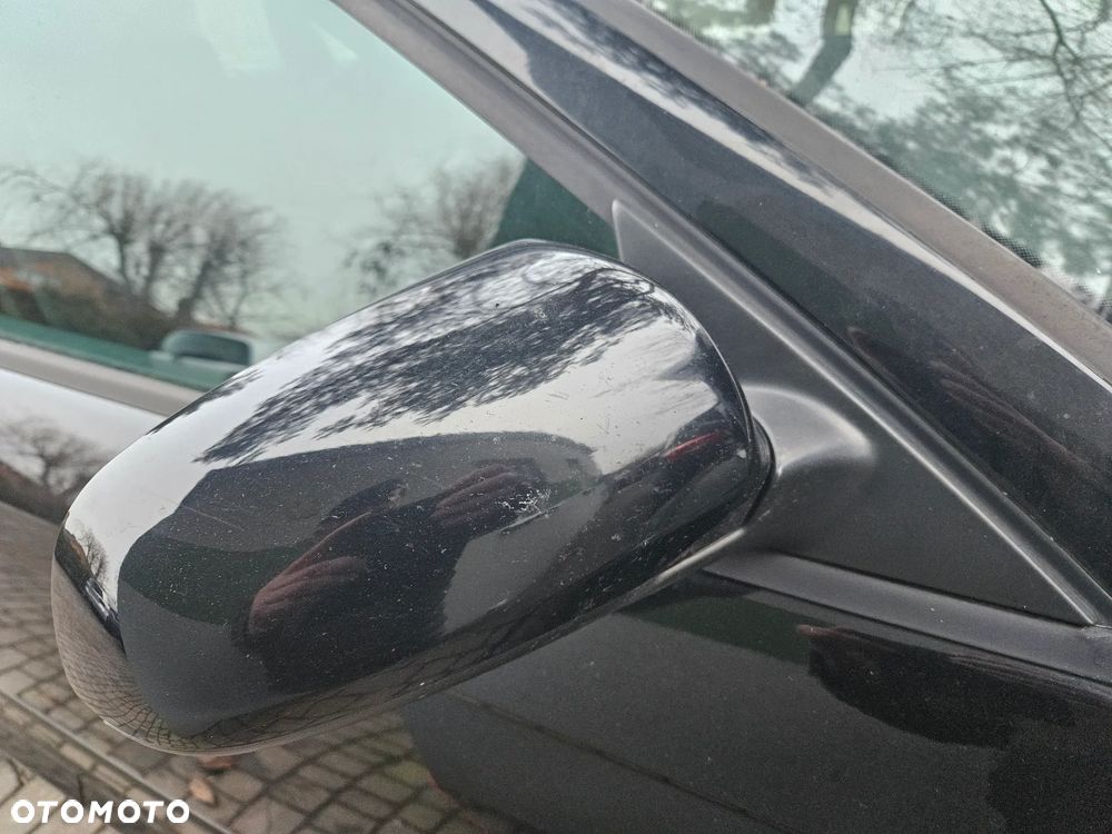 Audi A3 8P Sportbeck lift lusterko prawe  LY9B - 2