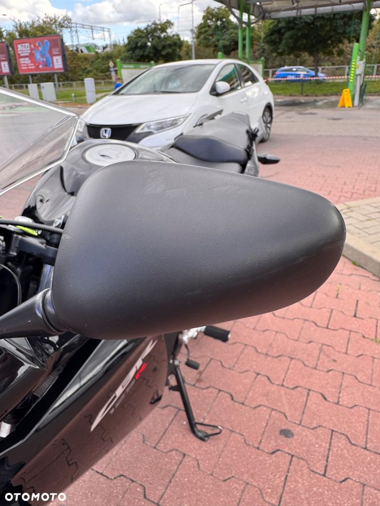 Honda CBR - 12