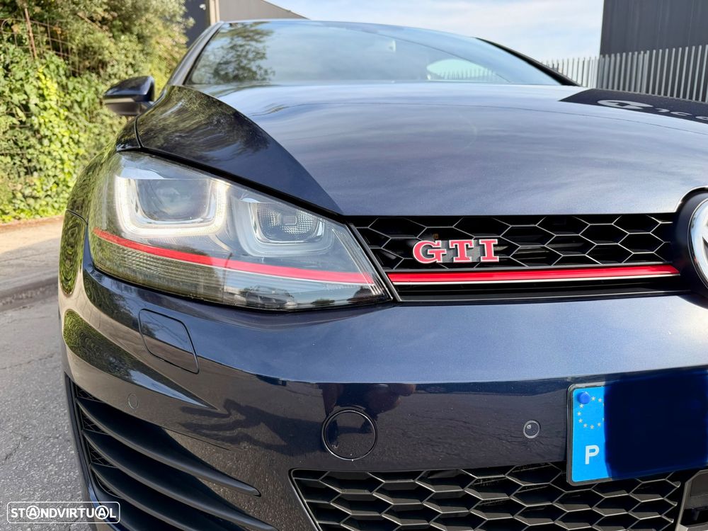 VW Golf GTI Performance BlueMotion - 16