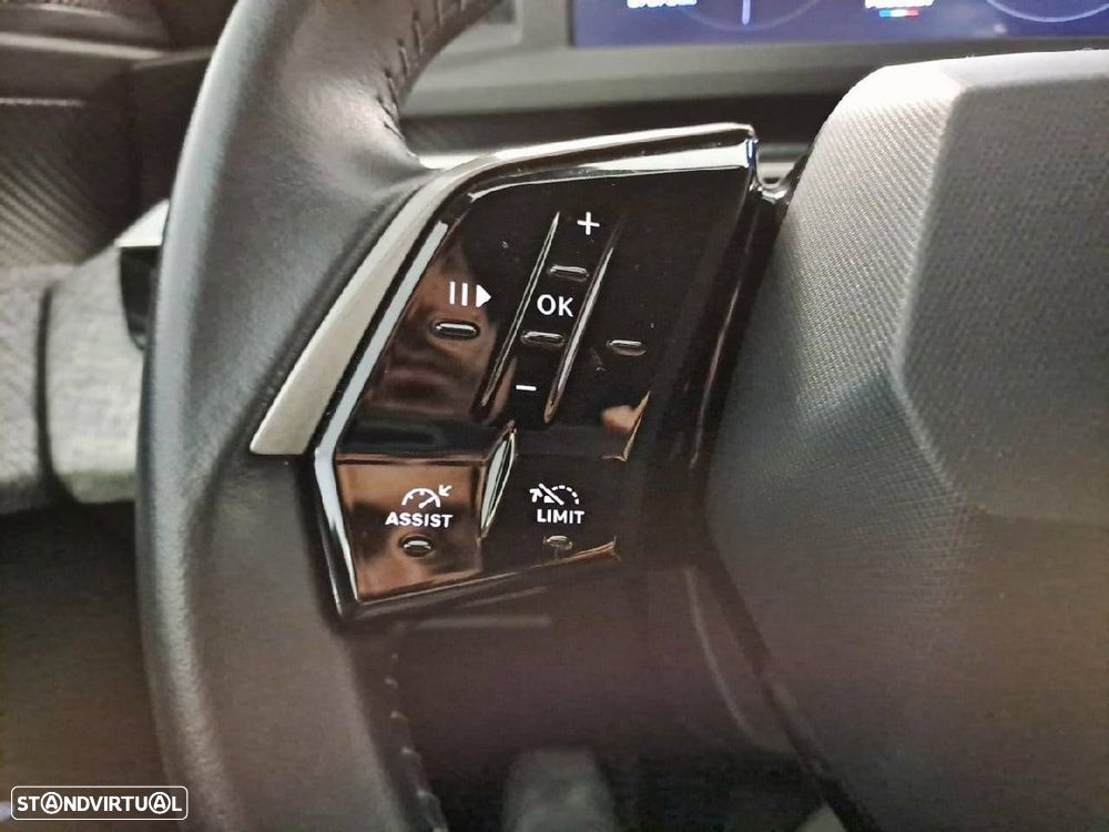 Peugeot 3008 1.2 Hybrid Allure e-DCS6 - 16