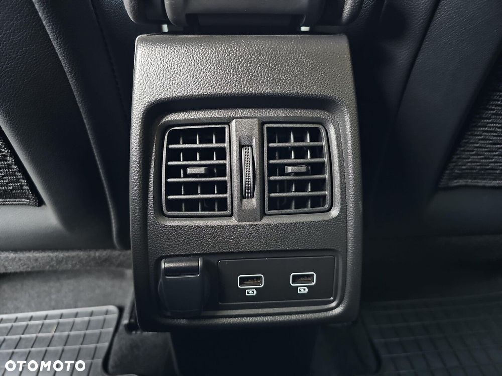 Renault Captur 1.3 TCe mHEV Techno EDC - 14