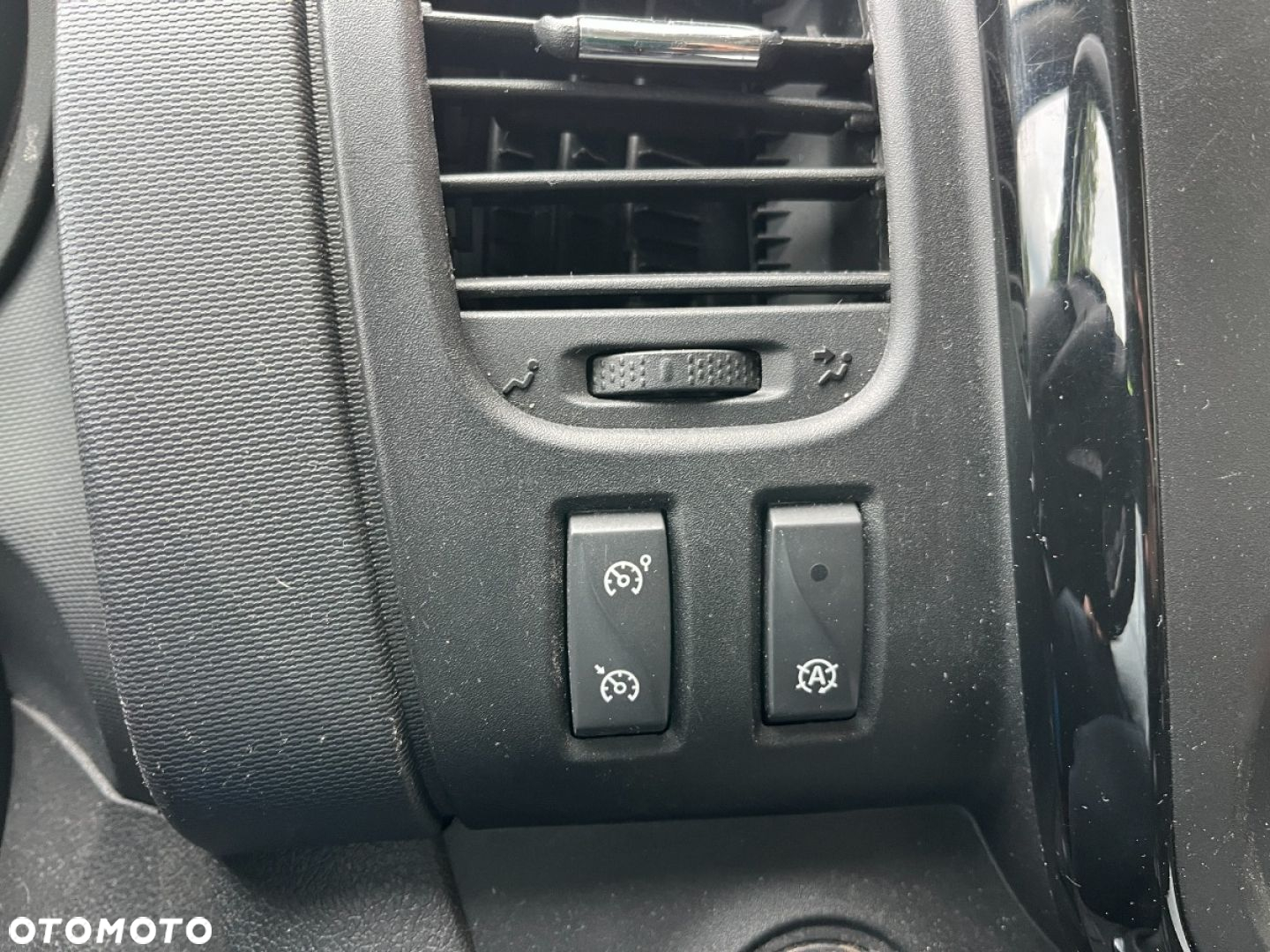 Opel Vivaro - 16