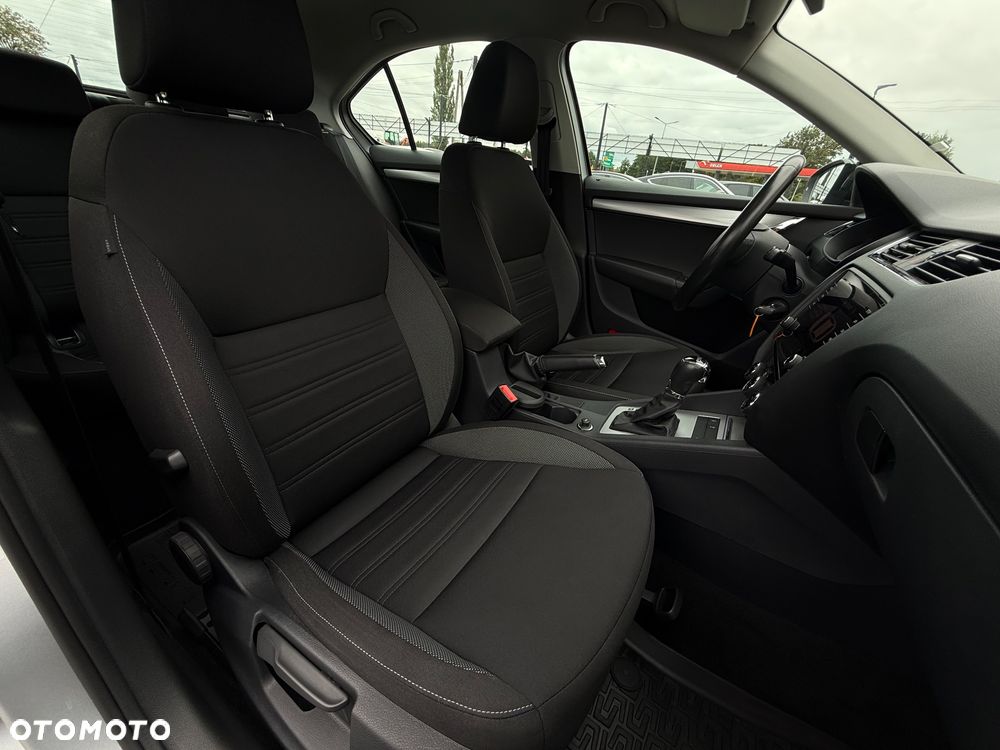 Skoda Octavia 1.5 TSI ACT Ambition DSG - 27